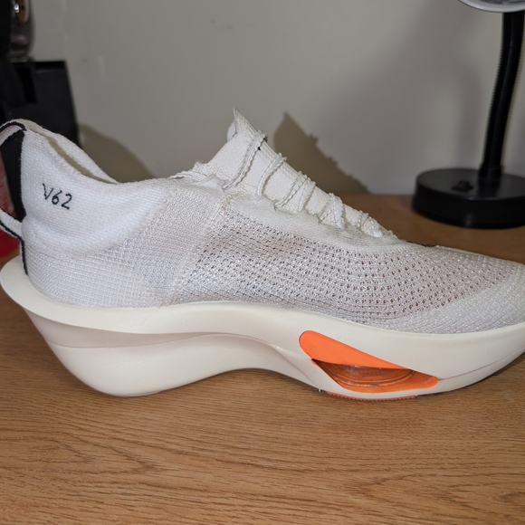 Nike White and Black Athletic Shoes main image 5